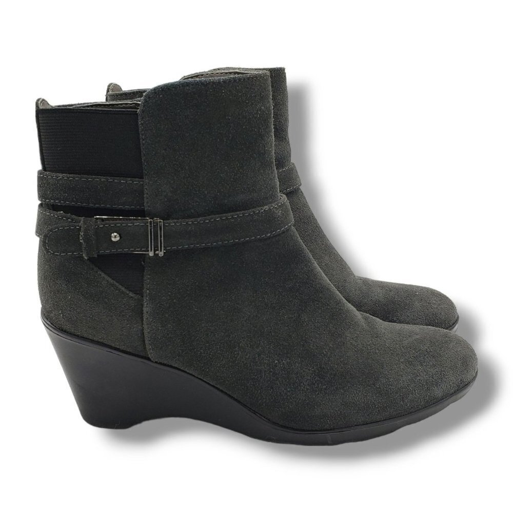 Blondo Lacey Wedge Bootie Womens‎ 7.5 Gray Waterproof Suede B5213-3